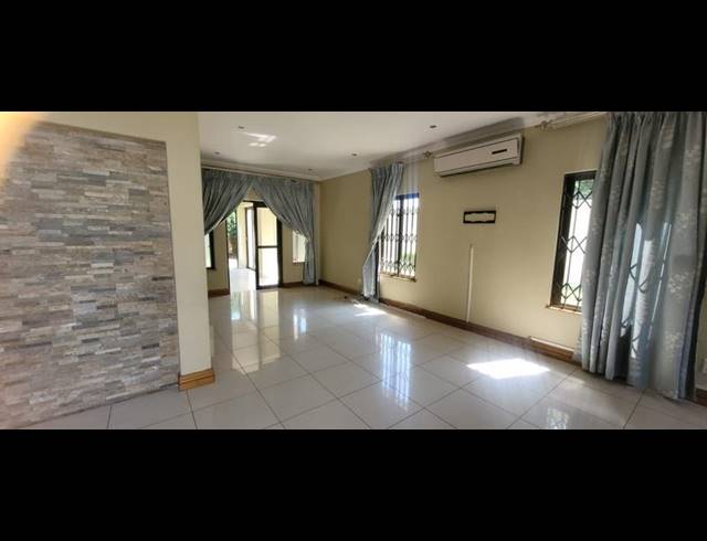 4 BEDROOM CLUSTER FOR SALE IN NEWMARKET